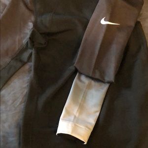Nike Tops - Nike pro hyperwarm ombré sleeve top Nike Tops - Nike pro hyperwarm ombré sleeve top